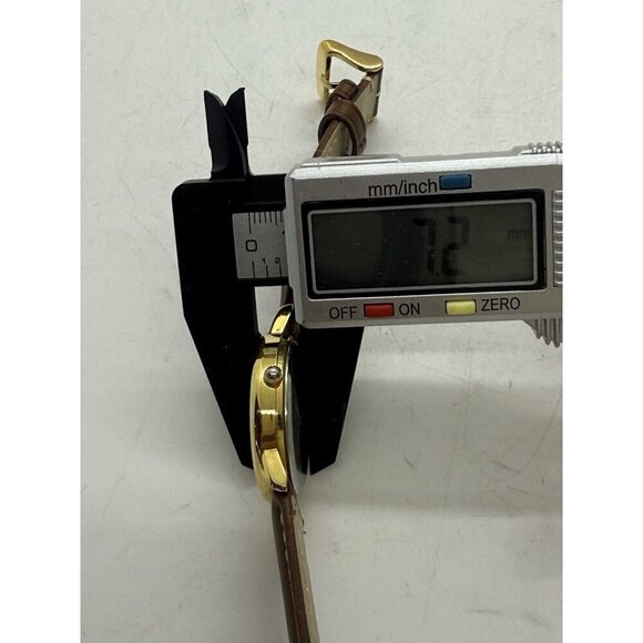 Vtg WRAP Boxer Dog Rotating Watch Gold Tone Round Face Brown Leather Band Arabic - Picture 8 of 8